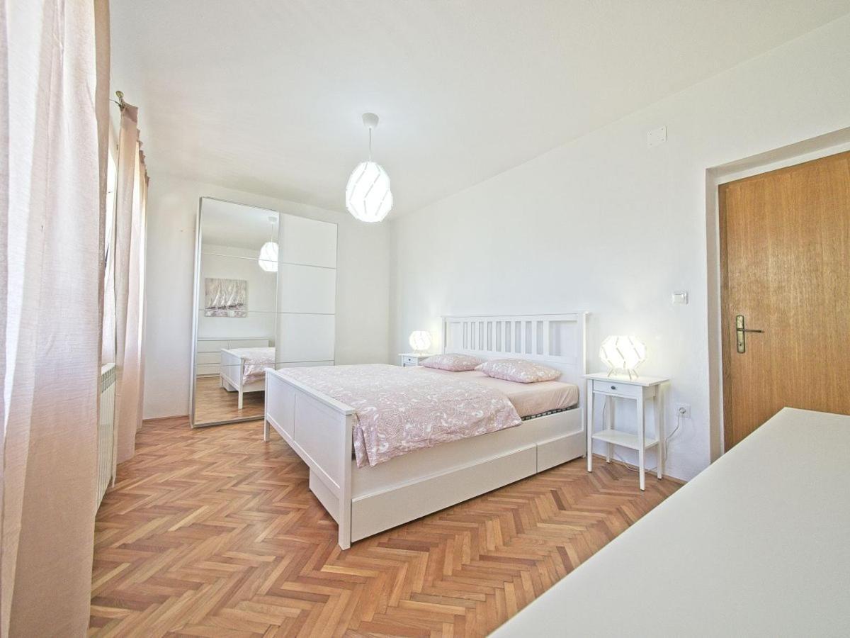 Apartman Nikica ポスティレ エクステリア 写真