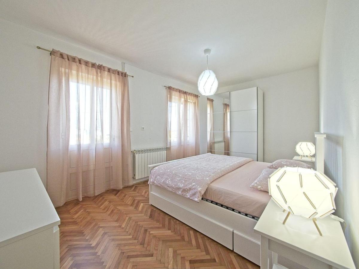 Apartman Nikica ポスティレ エクステリア 写真