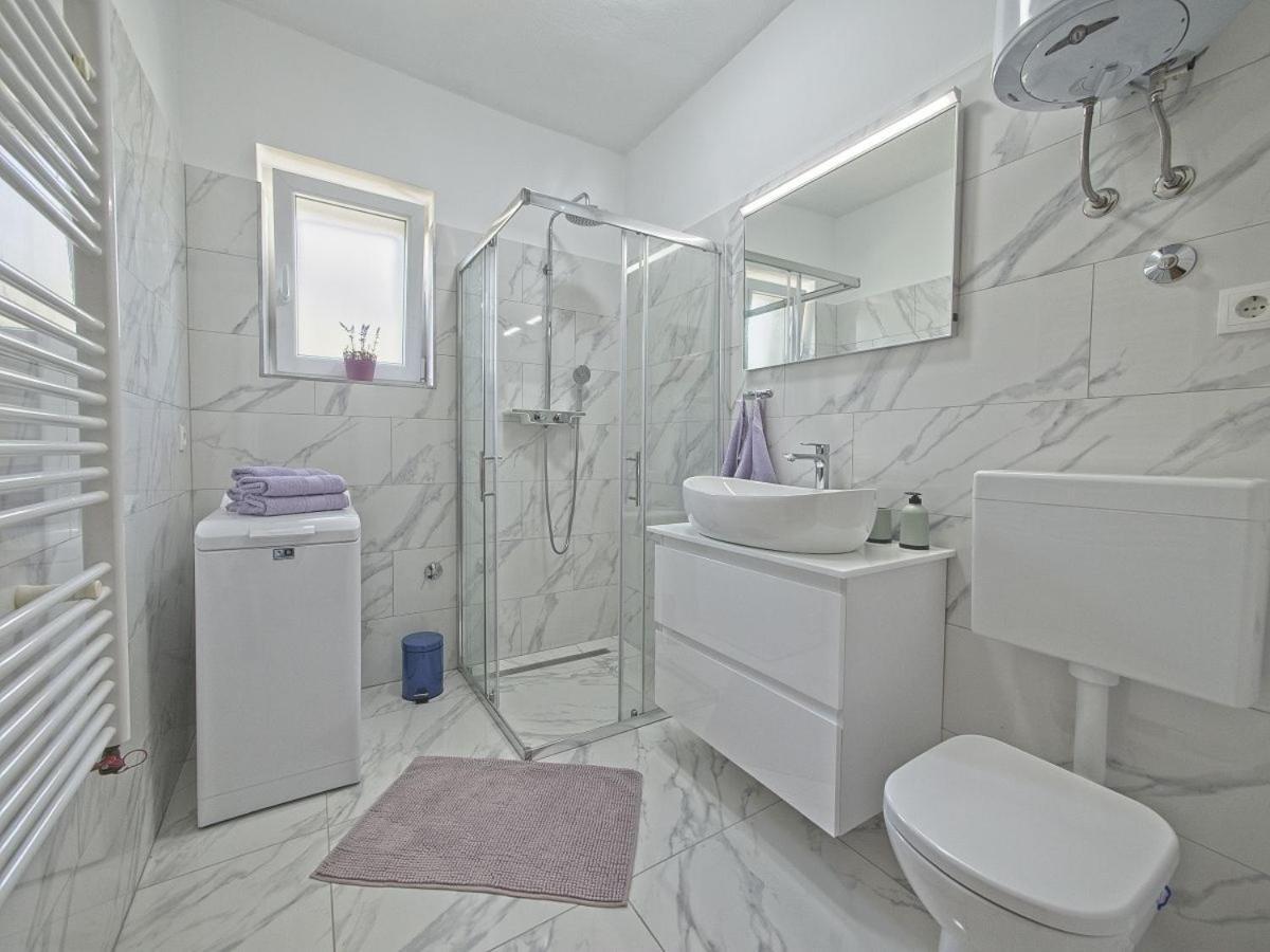 Apartman Nikica ポスティレ エクステリア 写真