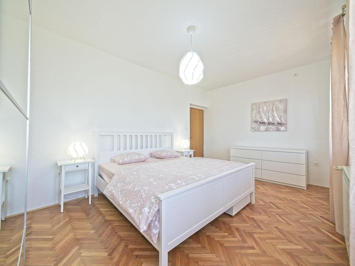 Apartman Nikica ポスティレ エクステリア 写真